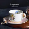 Tazze Set di tazze da caffè in ceramica europea Bone China da 260 ml Tazze per tè pomeridiano inglese rosse semplici per la casa