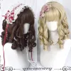 かつら合成短い髪のレトロウェーブヘアガールバンズウィッグゴールデンブラウンロリータコスプレウィッグパーティーウィグ