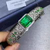 Bangle Micro-Inlaid Emerald Armband med diamanter högklassiga lyxiga armband för flickor Modesmycken Koppar Pulseras