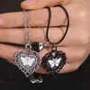 Collane con ciondolo Collana con coppia magnetica a forma di cuore per gli amanti delle donne Farfalla nera Catena con clavicola Amico Amicizia Gioielli Regali