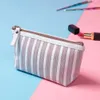 Nouvelle poche de maquillage chaude voyage à rayures à rayures à rayures de toile de toilette imprimées organisatrice de voyage de voyage portable sac à main Z9eb # #