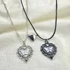 Collane con ciondolo Collana con coppia magnetica a forma di cuore per gli amanti delle donne Farfalla nera Catena con clavicola Amico Amicizia Gioielli Regali