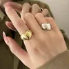 Cluster Ringe 2PCS Gold Silber Farbe Trend Kreative Liebe Herzförmige Ring Licht Luxus Metallic Textur Mädchen Schmuck Paar