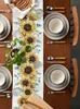 Nappe de table en lin avec feuilles d'eucalyptus vertes, chemin de tournesol jaune de ferme pour cuisine, salle à manger, décor de fête de mariage