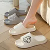 Buty domowe 2024 Hot Women Cloud Kapcieczki Kot Slajdy Summerskie plażę grube platforma Miękka Sandały Sandały Eva Para Home Flip Flops Buty Y240401