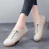 Casual Shoes Summer Women Läder Soft Sole Slip-On Flat Loafers Ladies Sneakers Hollow Out Breatble Women's Moccasins