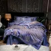 Set di biancheria da letto morbida e liscia blu oro grigio di lusso Set di biancheria da letto in raso jacquard di cotone Queen King Copripiumino Lenzuolo Federe Tessili per la casa 240322