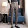 Abiti da uomo Pantaloni da lavoro da uomo Pantaloni eleganti da abito in stile britannico con tasche laterali per eventi di nozze formali Solido