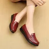 Casual Shoes Spring Soft Soled Mother Black Single Genuine Leather Non-slip Comfortable Middle-aged Ladies Flat Women Shoe