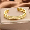 Bracelet doux élégance frais trèfle à quatre feuilles Zircon bracelet creux plein diamant haut sens ornement de mode