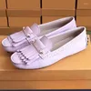 Casual Shoes 2024 Spring Autumn Round Toe Bean Women Flat Bottom Versatile Loafers Tassels Metal Decorative Vacation Walking