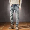 2024 Новые джинсовые мужские интернет-знаменитости, приталенные модные и рваные молодежные брюки со средней посадкой
