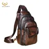 Genuíno couro de vaca homens café fi viagem triângulo peito estilingue saco design 8 "tablet uma alça de ombro saco daypack masculino 8013 q0m1 #