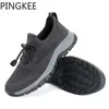 Casual Shoes Pingkee Mens Mesh Sneaker Breattable Upper Foder Lightweight Slip-On Athletic Elastic Collar Cyned fotbädd för män