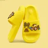 Sapatos em casa Slides de crianças chinelos meninos meninas deslizam sandálias para crianças desenhos animados fofos abertos de toe ku0 y240409