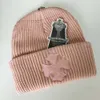 Femmes Chapeaux Marque De Luxe Chr Beanie Designer Hommes Cap Filles Automne Hiver Chaud Couvre-chef Sanskrit Coeur Croix Tricoté Chapeau Casquettes En Plein Air Laine Cachemire Casquette I68W