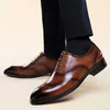 Casual schoenen 2024 merk mannen vintage veterschoenen heren zakelijke schoenen club leer mode oxfords