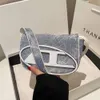 7A Luxury Shoulder Bag Factory Sale Ny Internet Celebrity samma mångsidiga Dingdang Bag Crossbody axel med högt utseende stil ljus lyx och wtern