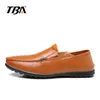 Chaussures de marche 2024 TBA hommes respirant Super léger charme cuir pour hommes T2070