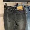 2024 carta feminina jeans street wear calças de perna larga com cinto de corrente feminina cintura alta lavada denim pant