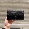 19 CM Cadena de solapa de lujo Cartera de diseñador para mujer Caviar / Piel de cordero Matelasse Bolsa para las axilas Hardware dorado Tendencia Monedero Empuje Bolso Evento Embrague Pochette Fanny Pack