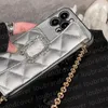 Luxury Phone Case Designer iPhone -fodral för iPhone 15 Pro Max 13 Pro 12 11 14 Pro Max Case Card Holder C Fashion Wallet Crossbody Chain Shoulder Rems Smartphone Falls