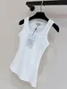 デザイナー2024夏の女性の堅い綿タンクファッションレディエレガントなノースリーブスリムベストウーマンカジュアルトップオールマッチ