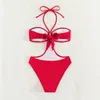 V Monokini de transferência 2023 Corte One Piece Swimsuit Halter Redwear Redes Mulheres maiô de banho de banho feminino de traje de praia de verão feminino