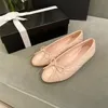 Modische, hochwertige Ballerinas für Damen, Spiegelqualität, Luxus-Sandalen, runde Zehen, Plateauschuhe, Designer-Schuhe aus echtem Leder, mit Box