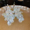 Brincos pendurados elegante temperamento zircão pérola flor pétala borla gota para mulheres luxo design criativo festa jóias