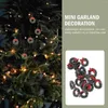 Flores decorativas Christmas Wreath Wreath Mini Artificial Garland Miniature Paisaging Decoration Toy House Party Home Party Decorações ao ar livre Tabela