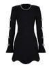 Casual Kleider SUSU Aushöhlen Perlen Frauen Kleid Bogen Langarm Pick Hüfte Welle Saum Elegante Vintage Stil Tuch Herbst 2024 SU-D024