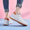 Chaussures de fitness Femmes Blancs en mailles baskets respirant plate rond Runing Femme Spring Summer Fashion Orange Green Zapatos de Mujer