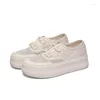 Zapatos informales 2024 Summer Tennis Aprendible Fina de Estilo delgado Cino White White con falda gruesa lienzo de encaje de encaje