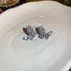 Boucles d'oreilles Stud Lovelink Design Silver Color Butterfly Girls Shiny Rhinetsone Animal Earge pour femmes Accessoire simple