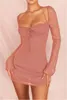 Robes décontractées Volalo Articles en gros femmes Flare Flare Long manches rose rose Robe de mode Collier carré Bandage Robes Sexy Cut Out Party Club
