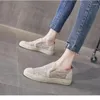 Casual Shoes Flower Embroider Lace Loafers Kvinnor Straw Round Toe Summer Sneakers Hollow Out Air-Mesh Espadrilles Fisherman Moccasins