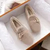 Lässige Schuhe Moccasins Femme Bogenknotengürtelschnalle Fleeces Flats Frau Winter Frauen Sneaker warmer Plüsch-Ladungsschlepper großer Größe 34-43