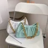 Umhängetaschen Goldenes Ketten Design für Frauen kleine Baguette -Handtasche hochwertige Pu Leder Hand Damen Retro Retro