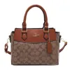 q Messenger Bags New High Capacity Tote Bag Fashion One Shoulder Crossbody Women's handbag Shopping bags and travel bags a2