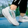 Moda oddychająca siatka grube unisex sole sportowe mężczyźni spacerujący jogging trampki kobiety swobodne buty do biegania e e