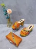 Chaussures habillées oranges pompes avec sac à main le soir de fête des talons hauts taille 41 42 PEEP TOE SUMME Italien Shoe and Bag Set 2024