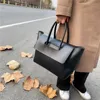 Stumi a tracolla femmina femmina di alta capacità Luxury Big Tote for Women 2024 Posta di qualità di qualità PU Ladie Ladies