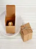 Boîte cadeau de style marron carré kraft en papier bonbons de bonbons de mariage Boîtes-cadeaux de fête avec lin de corde de chanvre5501019