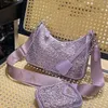 Totes Luxury Hands Hands Tote Sac Womens Handbag Designer Sacs Mini Tote Sac épaule joli triangle en cuir transportant un petit banquet de maquillage.