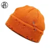 FS Decoração de pinos da moda Design de orifício gasto Giradas curtas Feianos de inverno chapéus de hip hop para homens homens laranja slouch cap15248429
