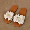 Hausschuhe Bow Design Sommer Frauen flache Gummi -Sohle Non -Slip -Indoor -Außenrutsche Flip Flops Damen Strand Sandalen Luxus