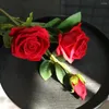 Fleurs décoratives belles roses en soie artificielle petit bouquet blanc vases pour la fête à domicile décoration de mariage d'hiver fausse plante