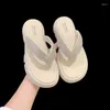Terlik 2024 Yaz Parlak Rhinestone Flip Flops Kadınların Yüksek Dereceli Flip-Flops Öğrenci Ayakkabıları Modaya Modeli Slip-On