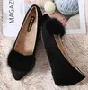 Lässige Schuhe Real Mink Hair Herde Moccasins Frauen 4 cm Höhenhöhe Zunahme Pelzflats Herbst/Winter Speced Toe Pelry Creepers große Größe 40